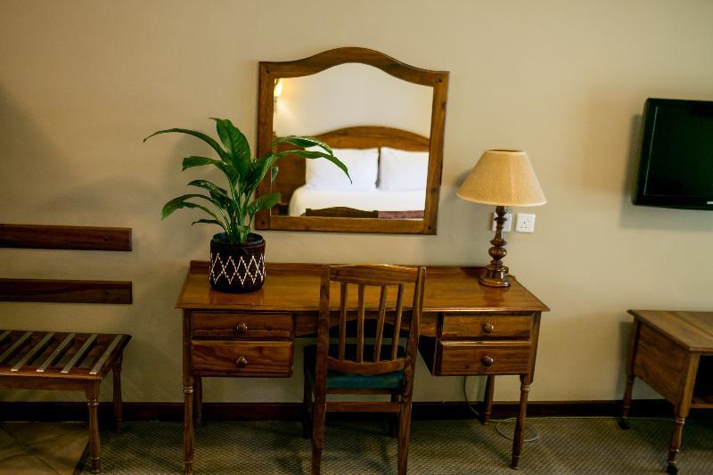 Bronte Hotel Harare Ngoại thất bức ảnh